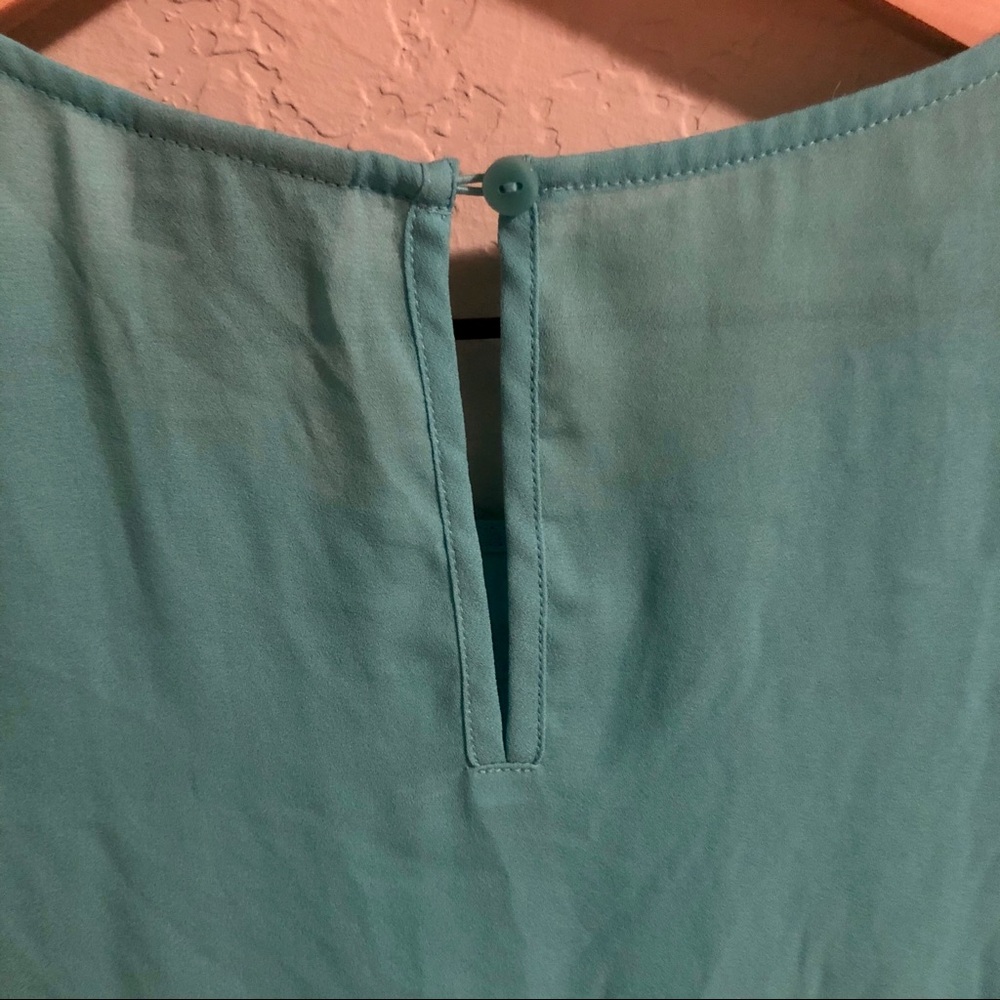 Worthington Egg Blue Round Neck Medium Blouse - Picture 4 of 5
